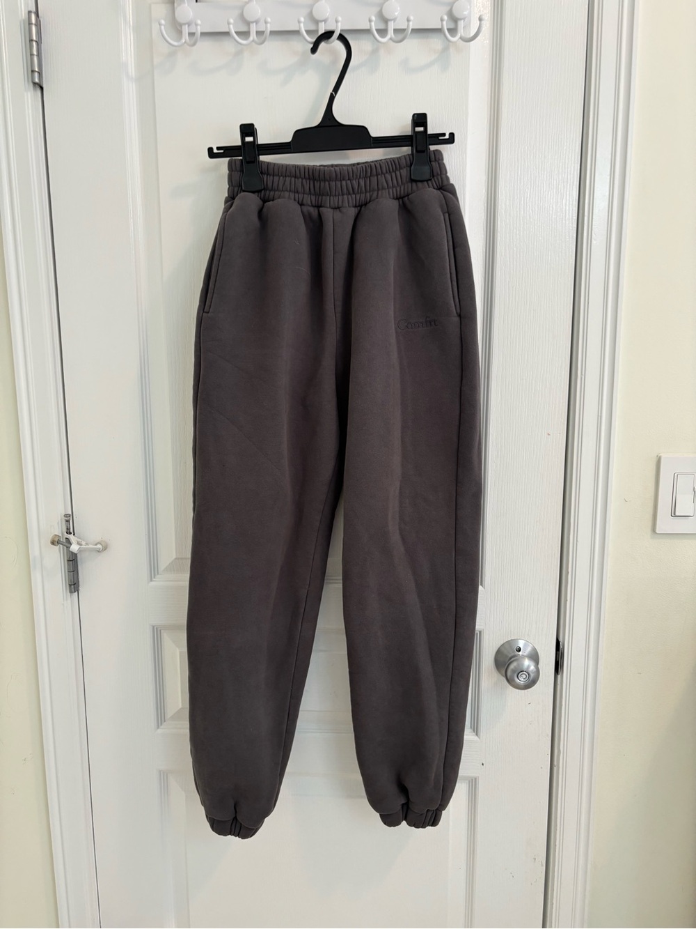 Comfrt women’s Charcoal Fleece Joggers - Elastic Waist